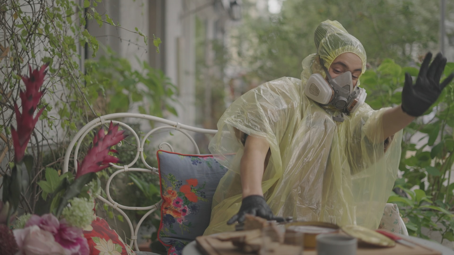 Köchin Lucie zeigt, wie ein Grilled Cheese mit mediterranem Gemüse zubereitet wird.